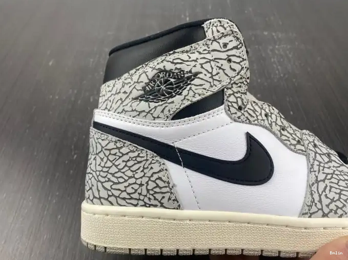 Boostmaster lin High OG White DZ5485-052 Air Jordan 1 Cement 0531